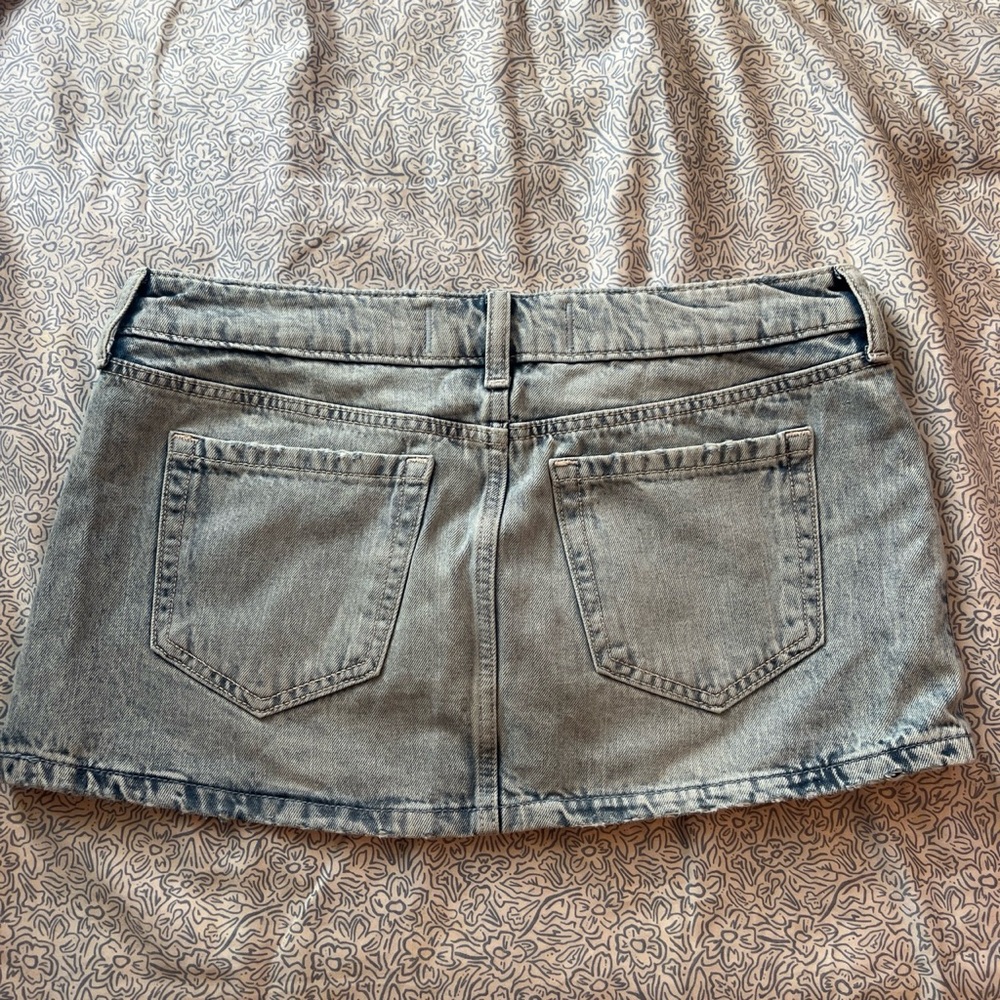 Hollister Faded Blue Denim Mini Skirt - Picture 4 of 4